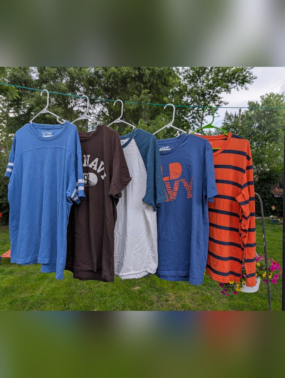 Closet Cleanout Bundle - 5 Old Navy T-Shirts, Size XL